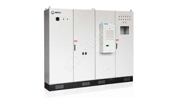 仿威图机柜作为德国威图机柜的国产化替代产品，二者在核心设计理念上存在延续性，但在材料工艺、性能认证、市场定位等维度差异显著。威柜电气从以下7 个关键维度展开对比分析：